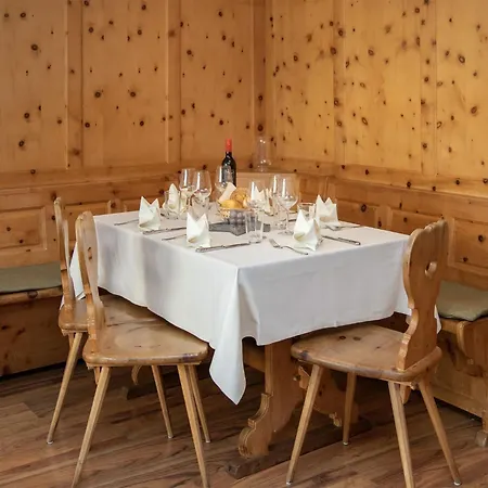 Chesa Ova Cotschna 306 By Interhome Apartamento St Moritz